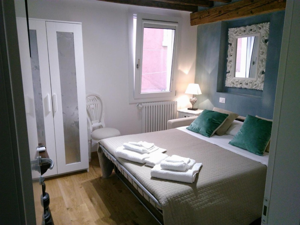 Room 1